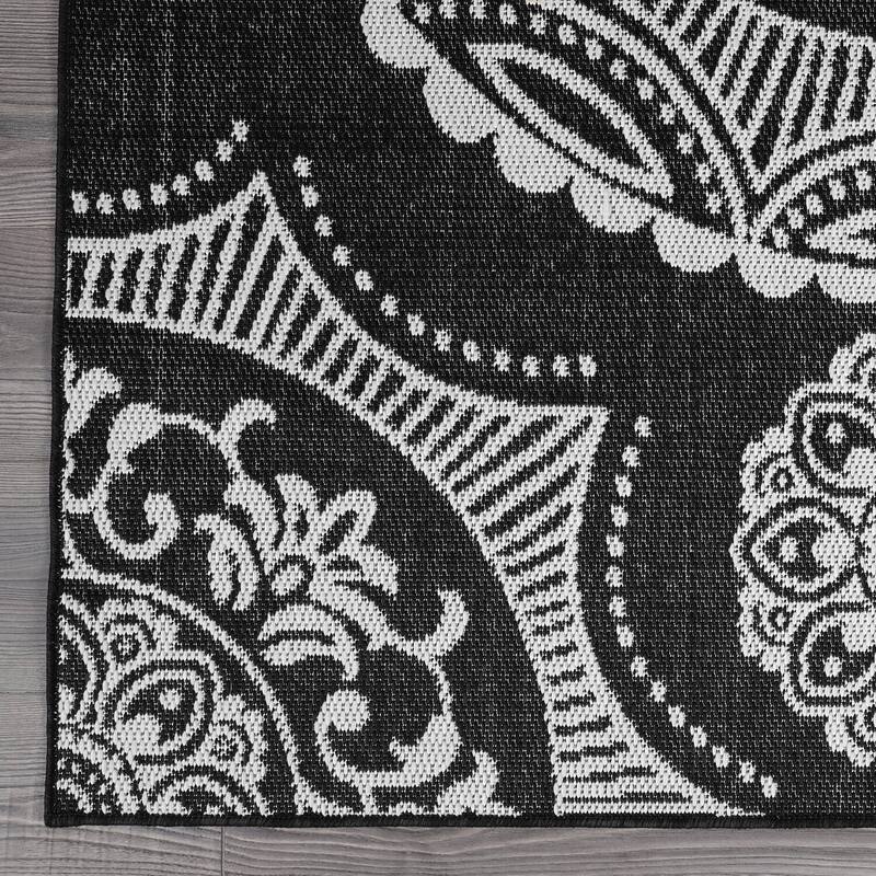 Beverly Rug Blue Medallion Indoor Outdoor Rug, Outside Carpet for Patio, Deck, Porch