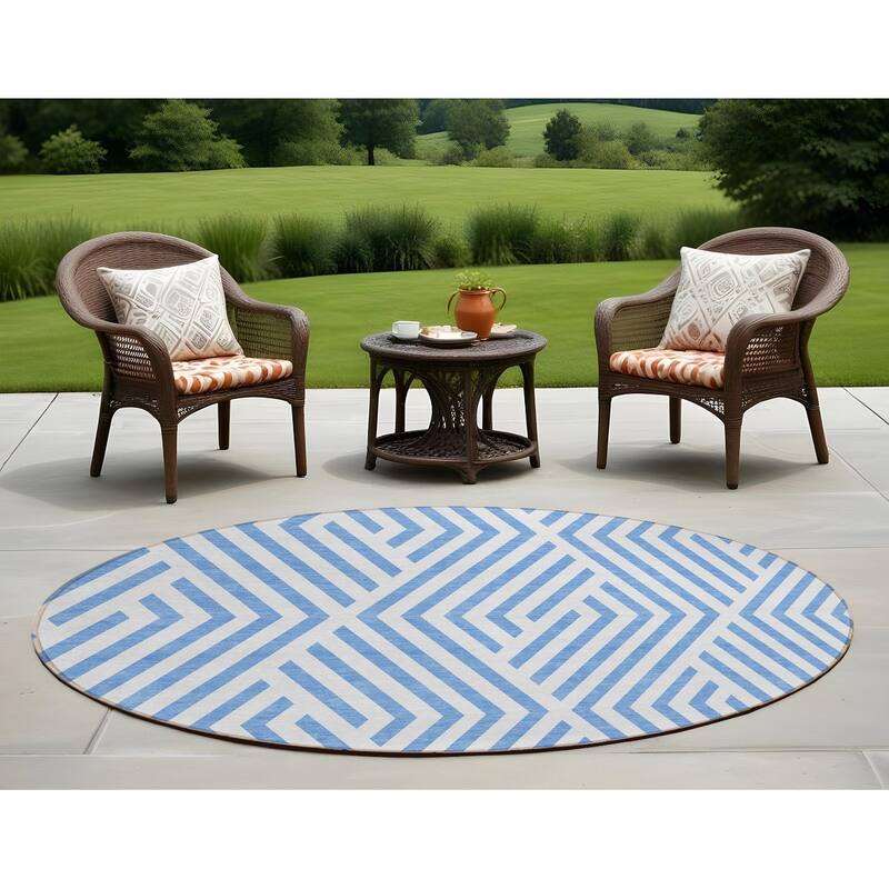 Cane Stylish Geometric Weather Resistant Versatile Elegance Round Outdoor Rug - 8' Round - 8' Round - Multi