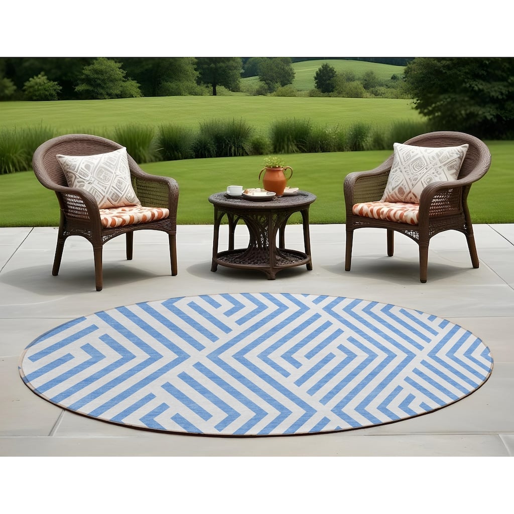 Cane Stylish Geometric Weather Resistant Versatile Elegance Round Outdoor Rug - 8' Round