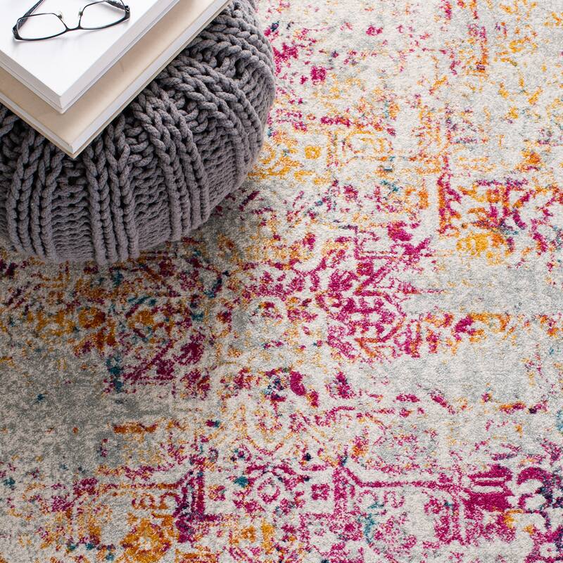 SAFAVIEH Evoke Quinn Vintage Distressed Rug