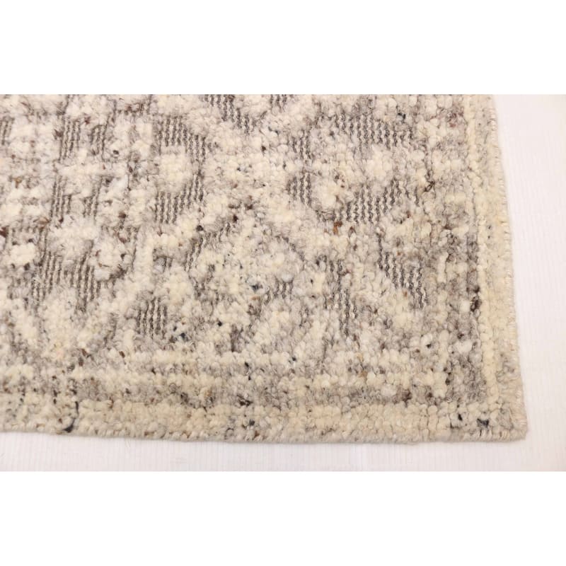 ECARPETGALLERY Hand-knotted Tangier Cream Wool Rug - 5'1 x 7'10