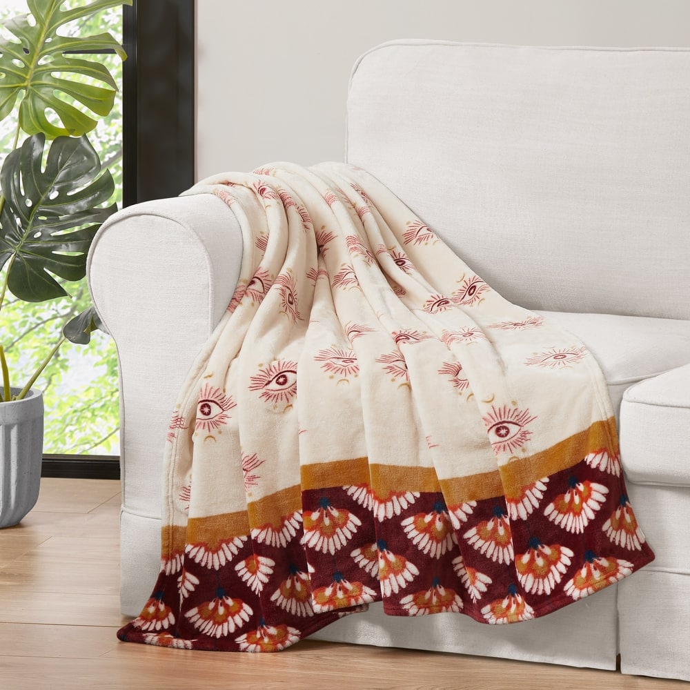Jessica Simpson Plush 50"X70" Throw Blanket