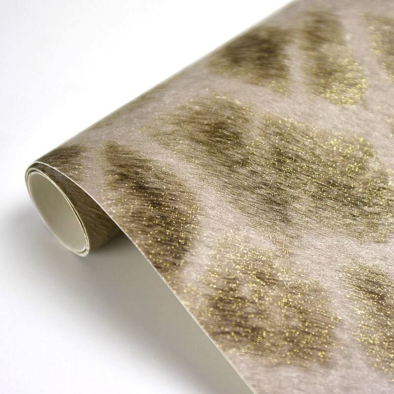 Brewster Montone Taupe Giraffe Wallpaper - 21in x 396in x 0.025in