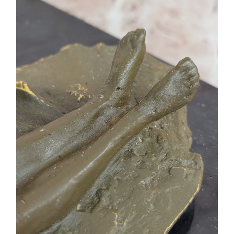 Pietà With Cherubs Bronze Sculpture - Religious Virgin Mary And Jesus Art