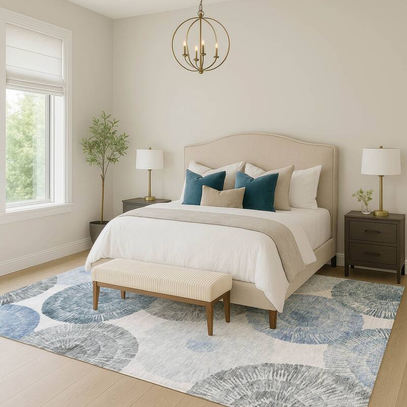 Machine Washable Indoor/ Outdoor Contemporary Devaughn Chantille Rug