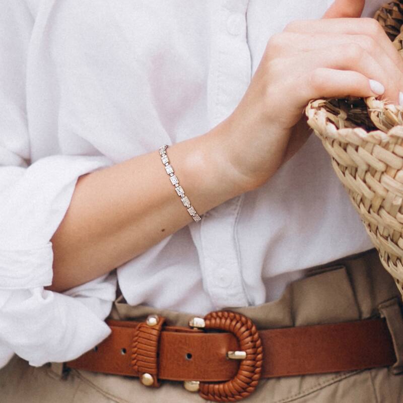 Miadora 4 1/2ct TDW Multi-shaped Diamond Vintage Bracelet 14k White Gold-7.25 in.