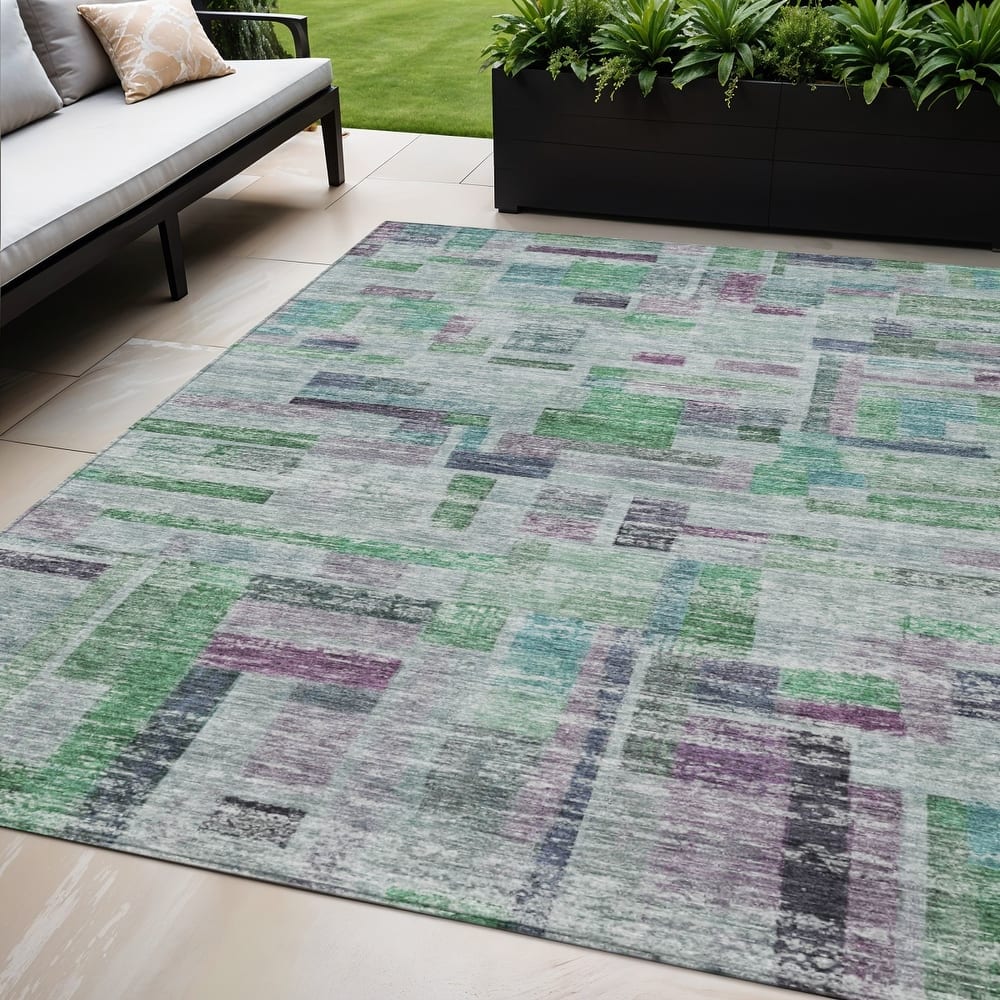 HomeRoots Striped Transitional Rectangle Outdoor Rug