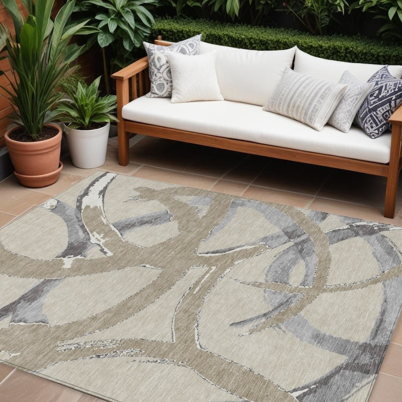 HomeRoots Abstract Transitional Rectangle Outdoor Rug - 10' X 14'