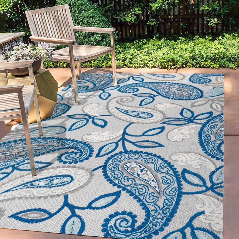 JONATHAN Y Gordes Paisley High-Low Indoor/Outdoor Area Rug