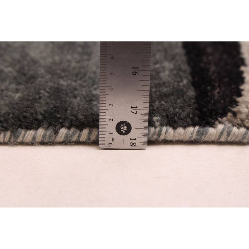 ECARPETGALLERY Hand-knotted Peshawar Ziegler Grey Wool Rug - 5'1 x 6'8