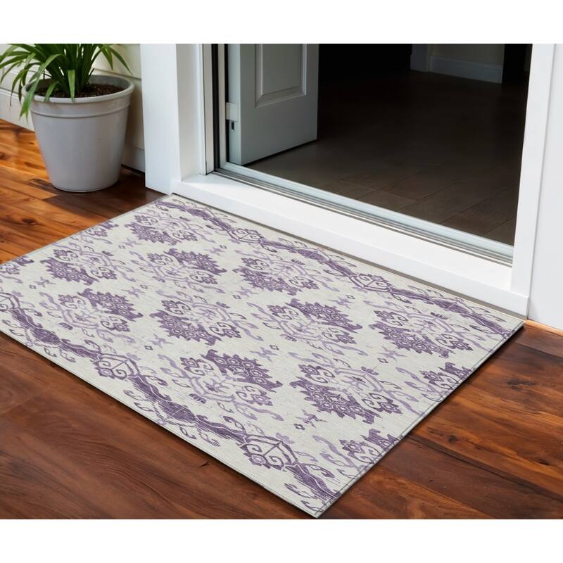 HomeRoots Oriental Transitional Rectangle Outdoor Rug - 3' x 5'