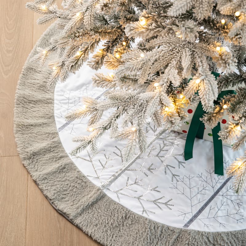 Glitzhome 48"D White Soft Plush Christmas Tree Skirts