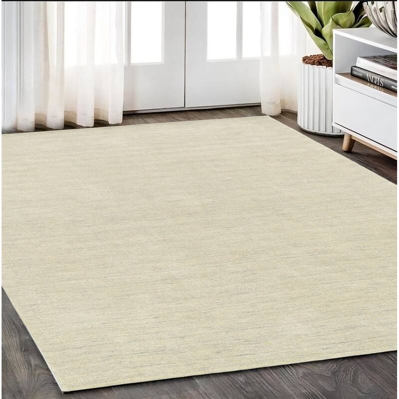 HomeRoots Solid Color Modern Rectangle Area Rug - 96.06 in. x 59.84 in.  x 0.59 in.