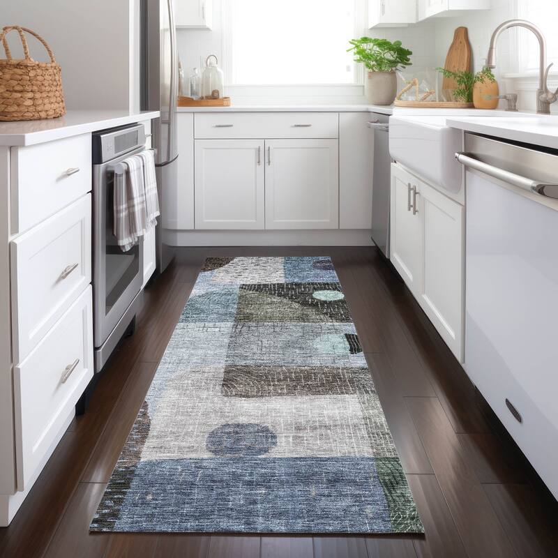 Machine Washable Indoor/ Outdoor Contemporary Geo Chantille Rug - Blue - 2'3" x 7'6"