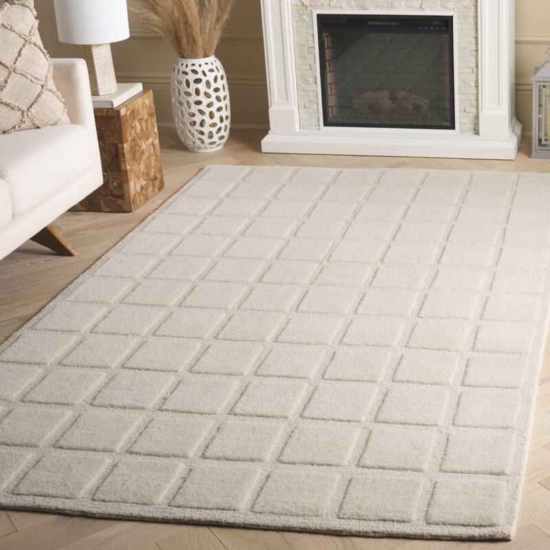 SAFAVIEH Handmade Mykonos Joita Wool Rug - 4' x 6' - Ivory
