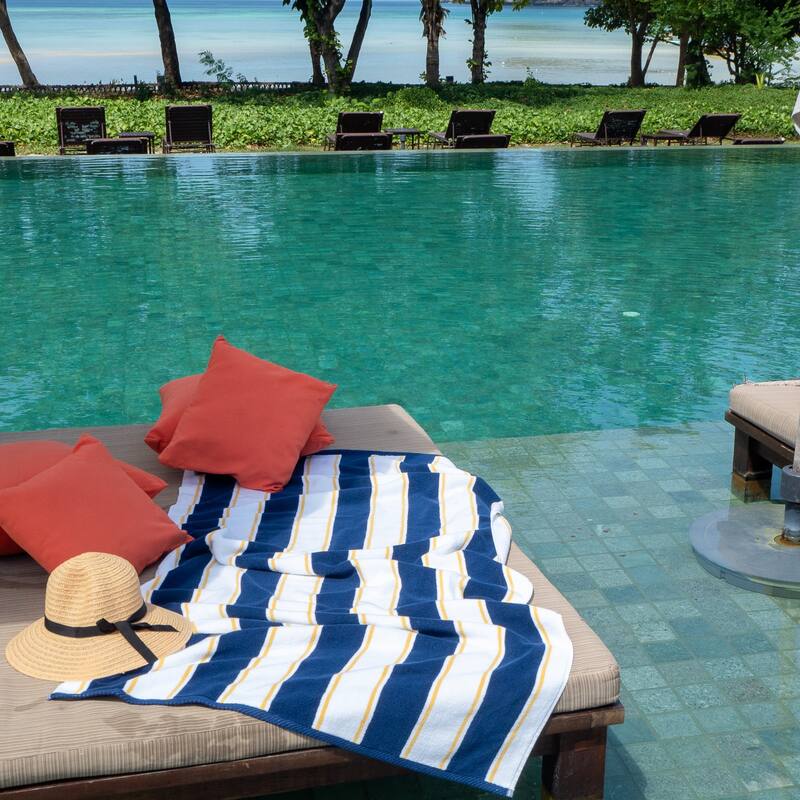 Aston & Arden Oversized Pinstriped Resort Beach Towel - 35x70