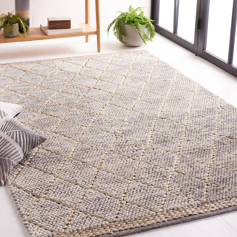 SAFAVIEH Handmade Natura Adorata Trellis Wool Rug - 4' x 6' - Light Grey/Natural - Rectangle