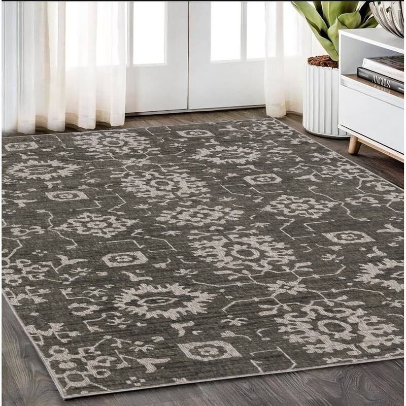HomeRoots Oriental Traditional Rectangle Area Rug - 90.55 in. x 62.99 in.  x 0.39 in.