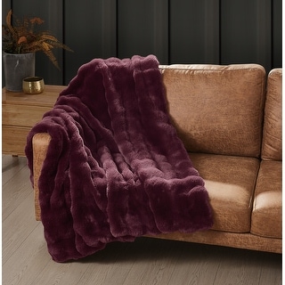 Frye Bubble Rabbit Faux 50x70 Throw in Fig