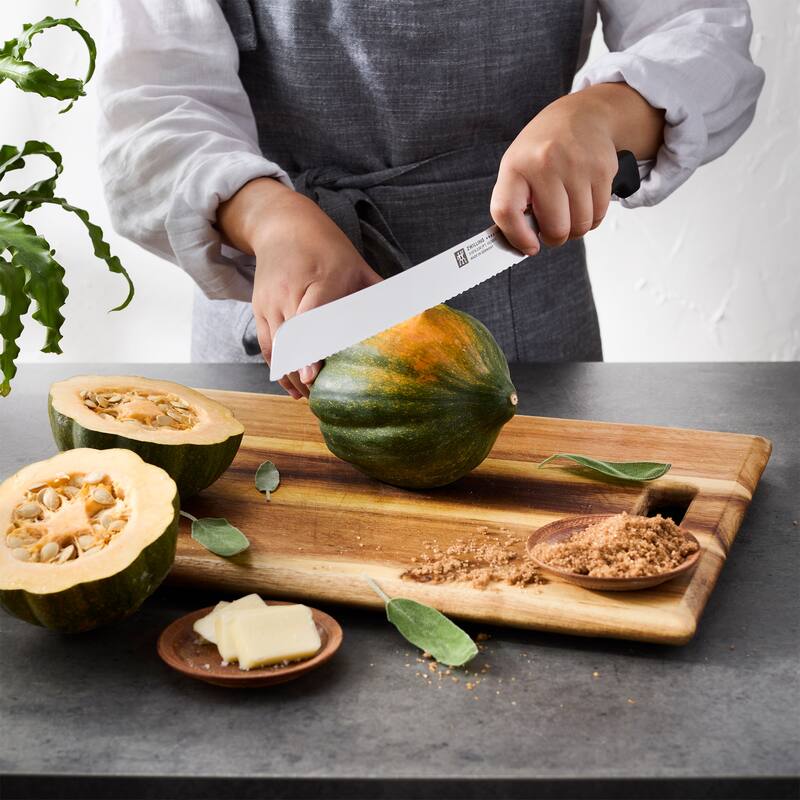 ZWILLING Four Star 9-inch Z15 Country Bread Knife