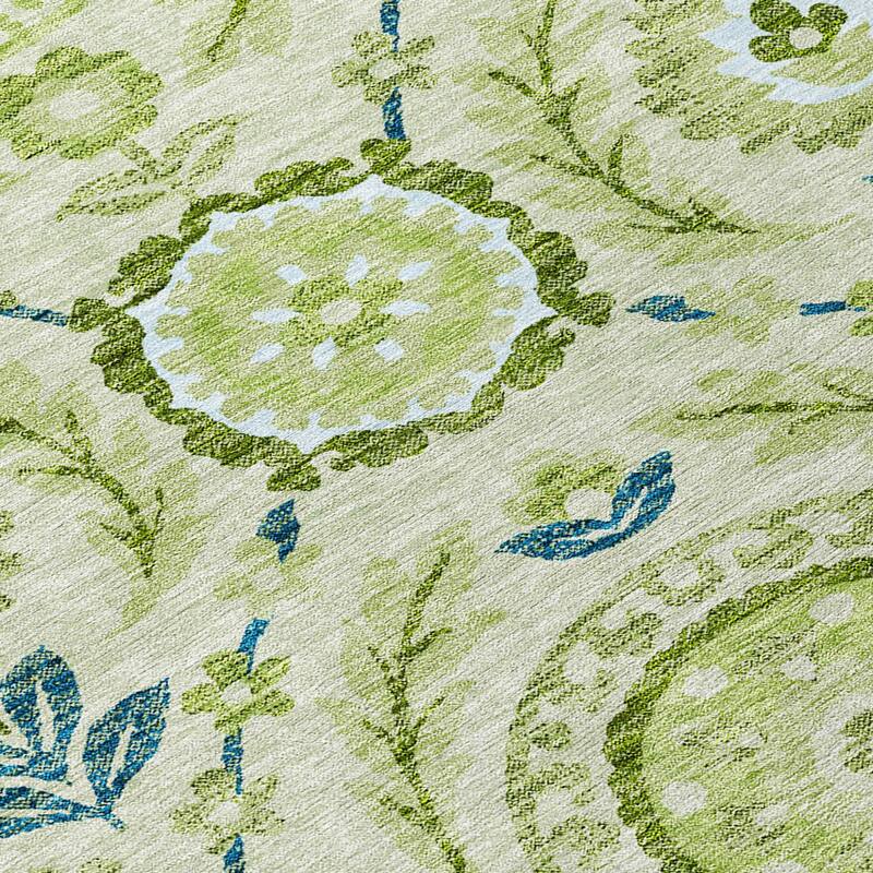 HomeRoots Floral Transitional Rectangle Outdoor Rug