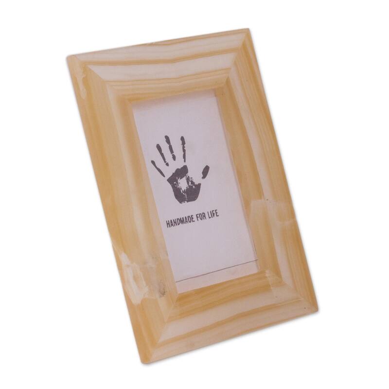 Novica Handmade Amber Stripes Onyx Photo Frame (4X6)