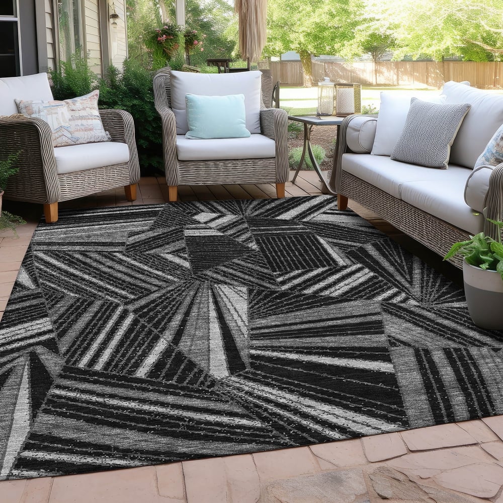 Machine Washable Indoor/ Outdoor Chantille Modern Mosaic Rug