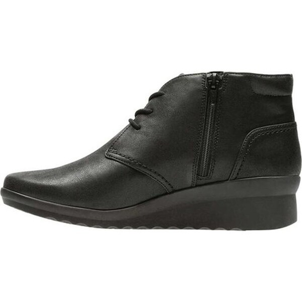 clarks womens chukka