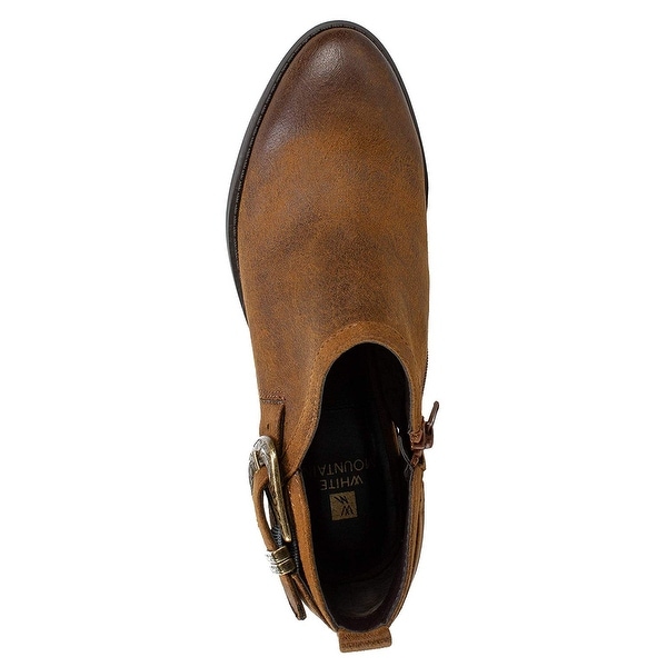 can you wear sandals for business casual