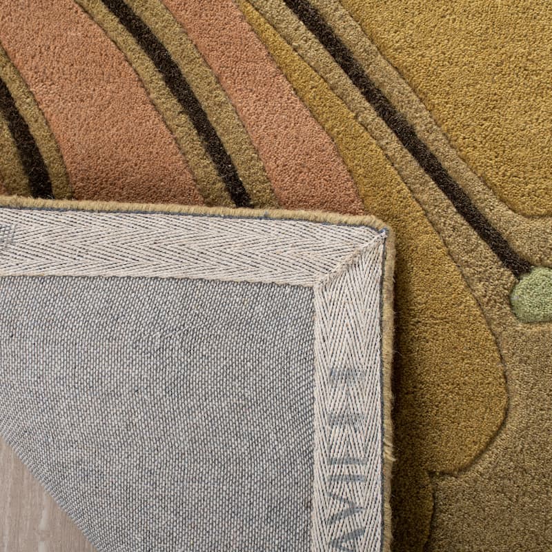 SAFAVIEH, Handmade Soho Renada Floral N.Z. Wool Rug