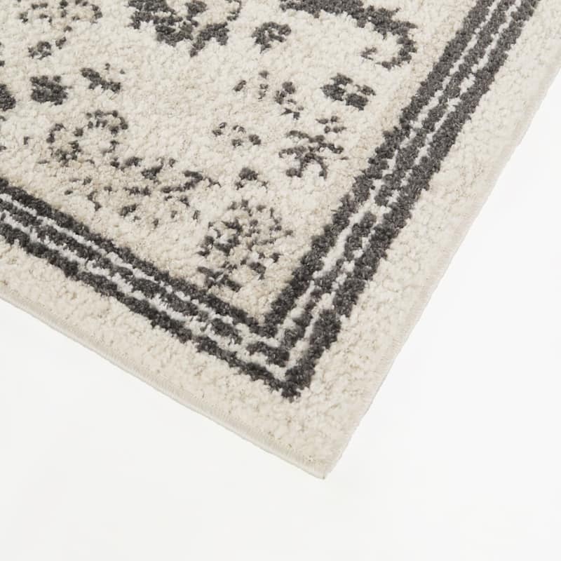 Lykos Oriental Medallion Area Rug