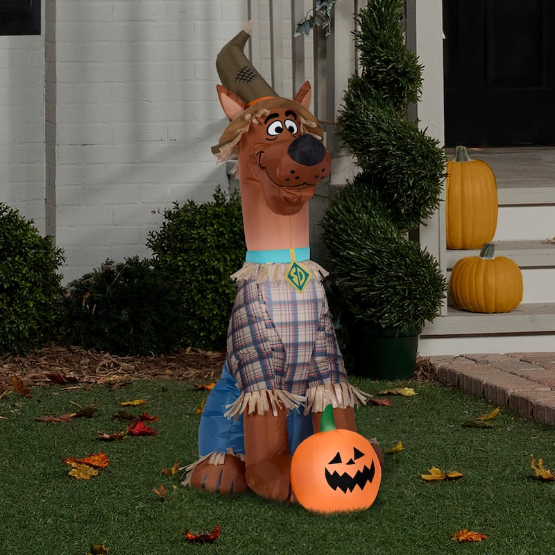 Airblown-Scooby as Scarecrow-SM-Warner Brothers