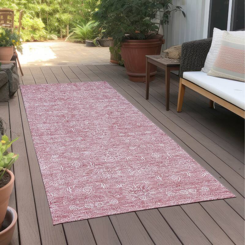 Machine Washable Indoor/ Outdoor Chantille Traditional Floral Rug