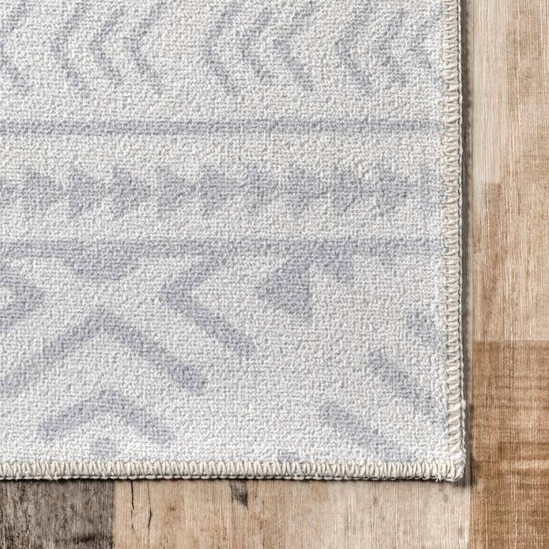 Nuloom Calia SpinClean Machine Washable Aztec Bands Area Rug