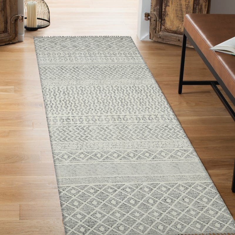 Magi Dianne Handmade Geometric Flatweave Cotton Rug - 2'6" x 8' - Gray