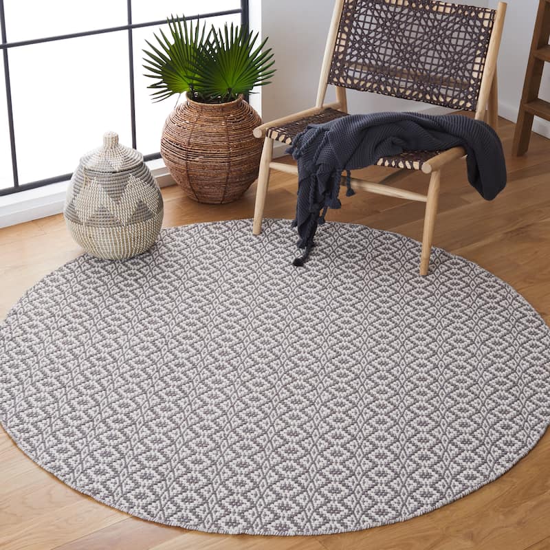 SAFAVIEH Handmade Flatweave Montauk Anky Casual Cotton Rug - 6' Round - Ivory/Grey