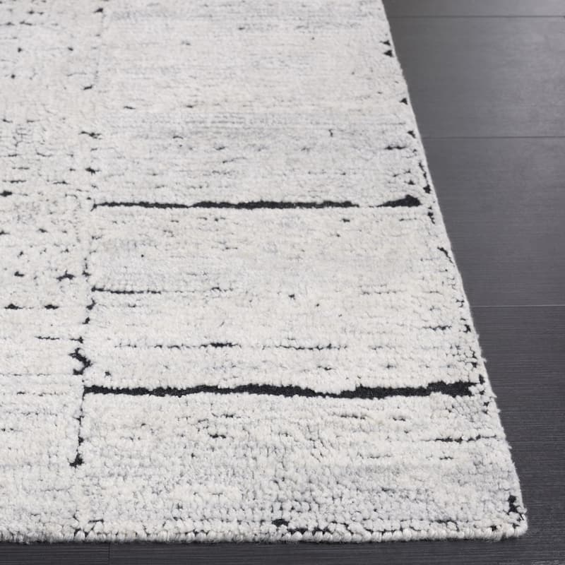 SAFAVIEH Handmade Kenya Shaista Southwestern Wool Rug