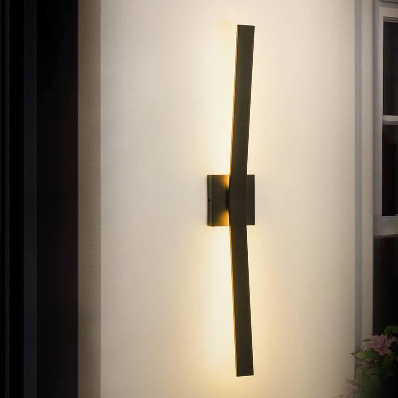 31.5" Modern Black Outdoor Wall Light - 12W 3000K Warm Light, IP44 Waterproof Linear Fixture for Patio & Porch,