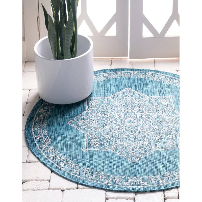 Outdoor Nirie Collection Area Rug