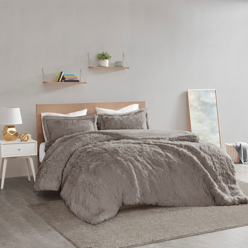 Leena Shaggy Fur Duvet Cover Set by Intelligent Designs