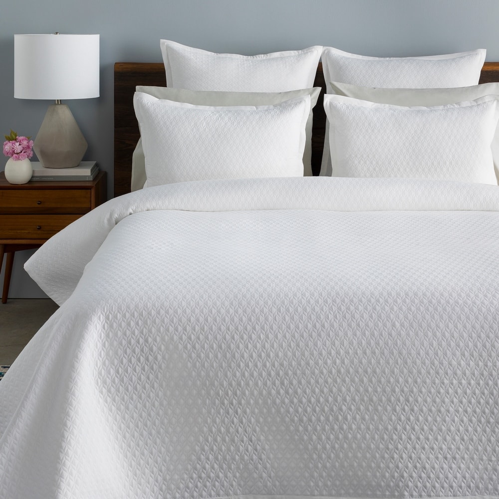 Embla Jacquard Quilted Bedding