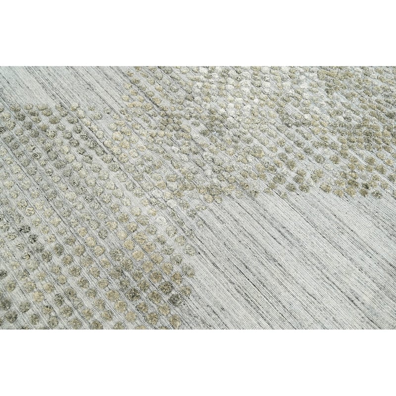 Hand Knotted Textured Gray Moss Tibetan Wool Modern Oriental Area Rug - 3' 11'' x 6'