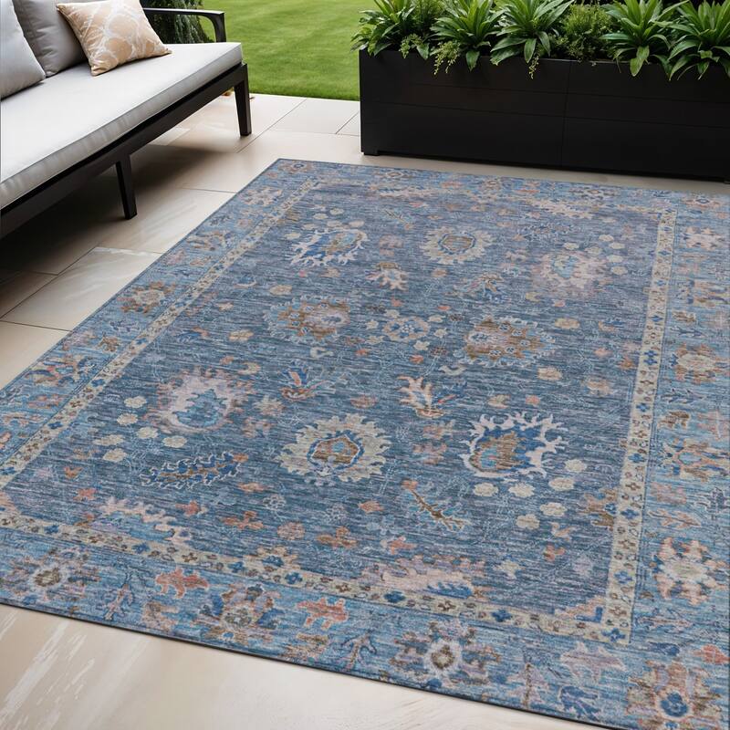 HomeRoots Floral Traditional Rectangle Outdoor Rug - 5' X 8'