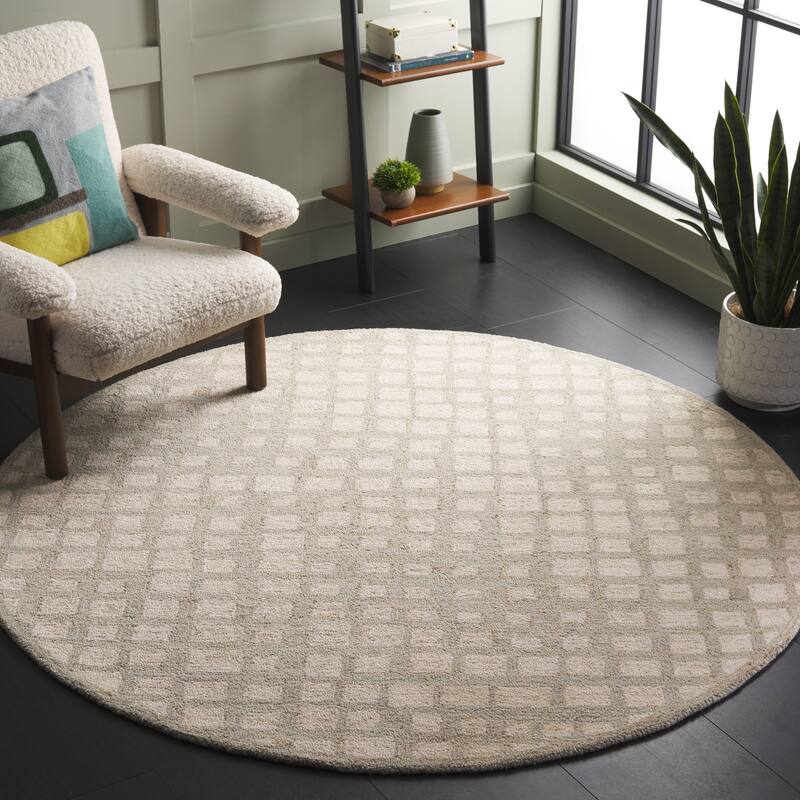 SAFAVIEH Handmade Metro Ninako French Country Wool Rug - 6' Round - Sage/Beige