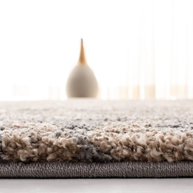 SAFAVIEH Florida Shag Honey Ornate Damask 1.2-inch Thick Rug
