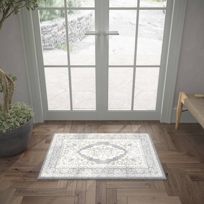 Carrington Traditional Oriental Indoor Area Rug