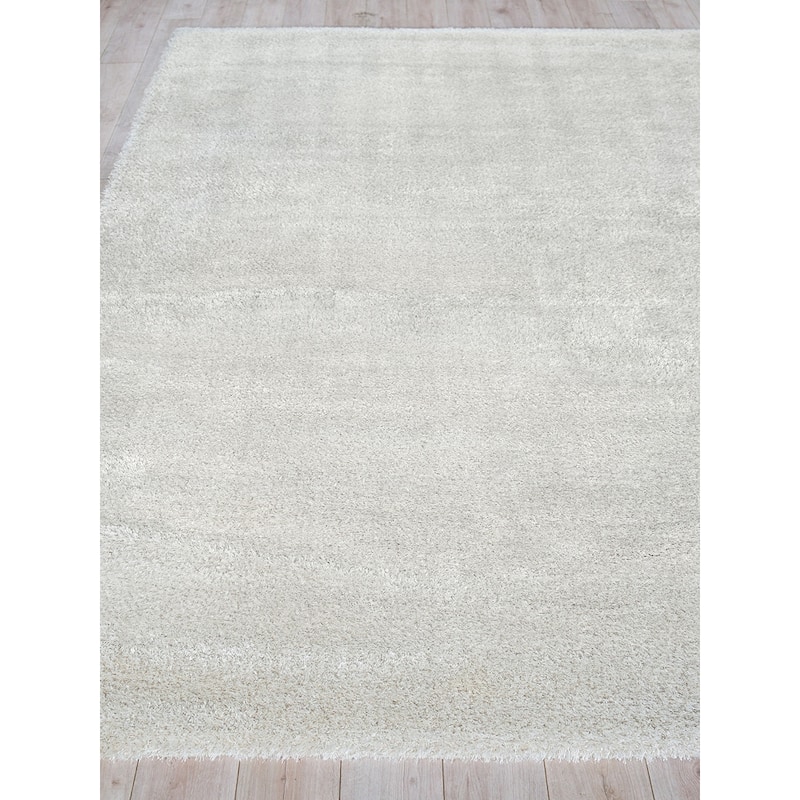 EXQUISITE RUGS Luxe Shag Power-loomed Polyester/Microfiber Light Beige Area Rug.