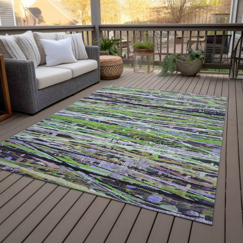Machine Washable Indoor/Outdoor Abstract Stripes Chantille Rug