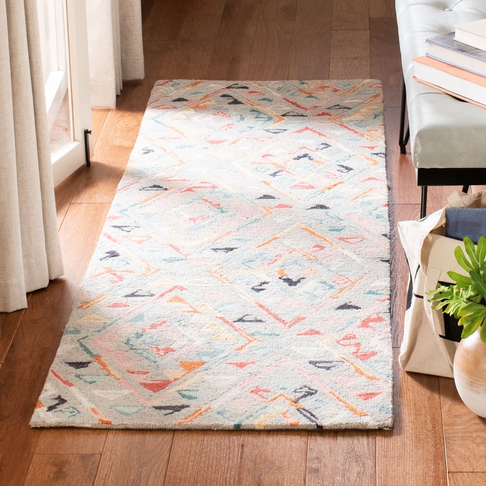 SAFAVIEH Handmade Micro-Loop Tessy Wool Rug