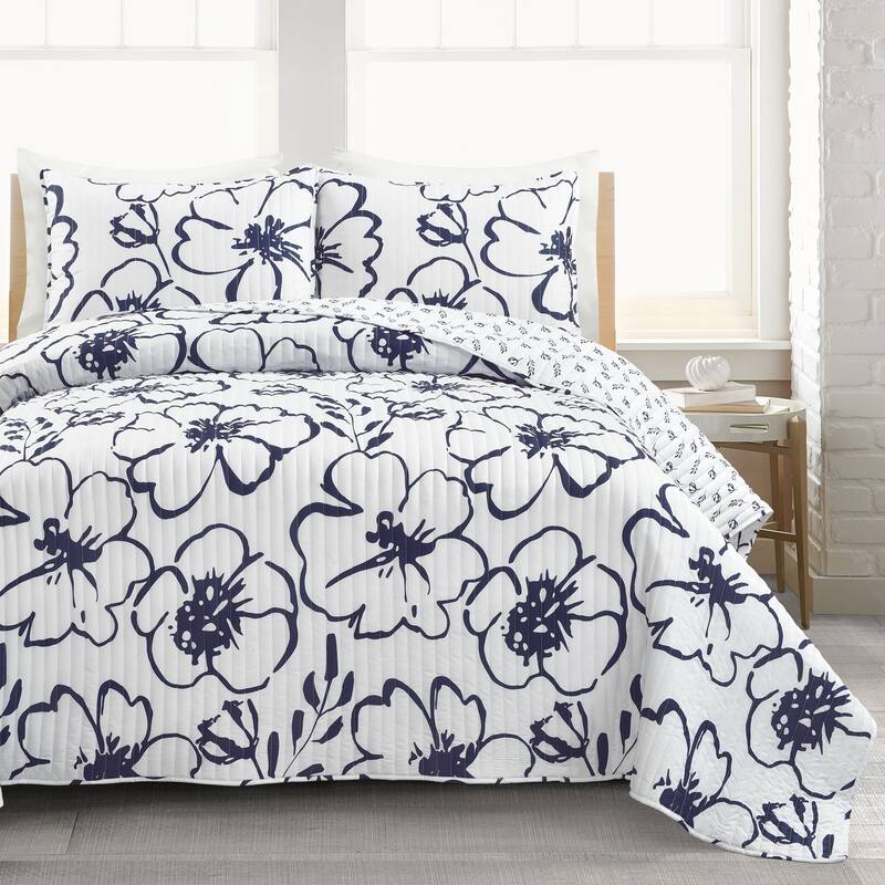 Lush Decor Scandinavian Floral 3 Piece Quilt Set - Navy & White - Full - Queen